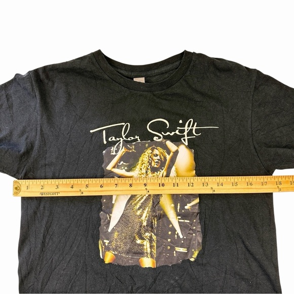 Taylor Swift 2009 Fearless Tour Gildan Heavy Cotton Short Sleeve Tee Size Small - Picture 3 of 6